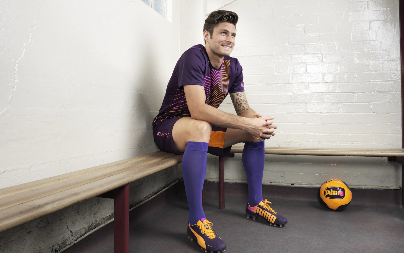 德甲球队引入AI驱动的战术重组系统实现攻守即时切换,德甲重启最新消息